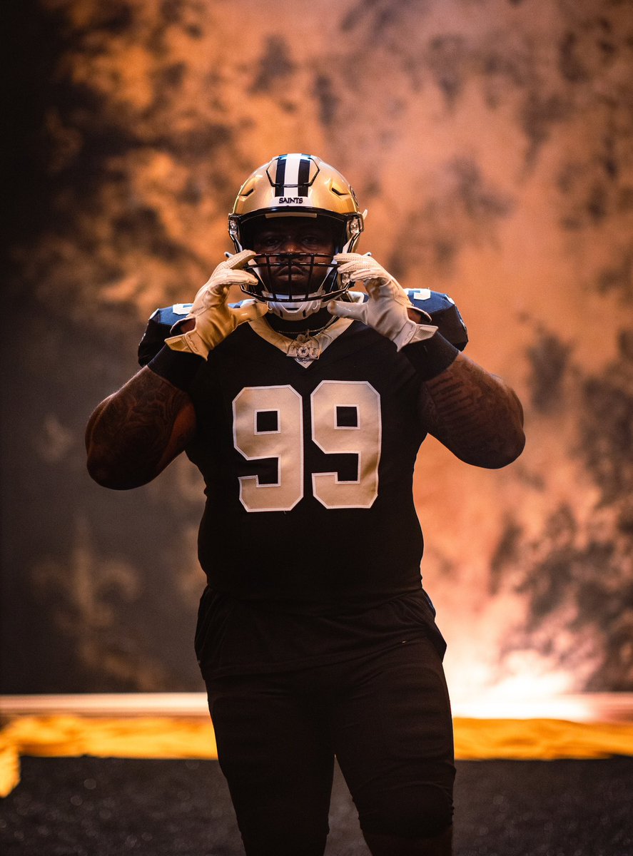 Poppin out wit a different demeanor..
And you ain’t seen him.

#Year5 #theVET #OGxLMEnt