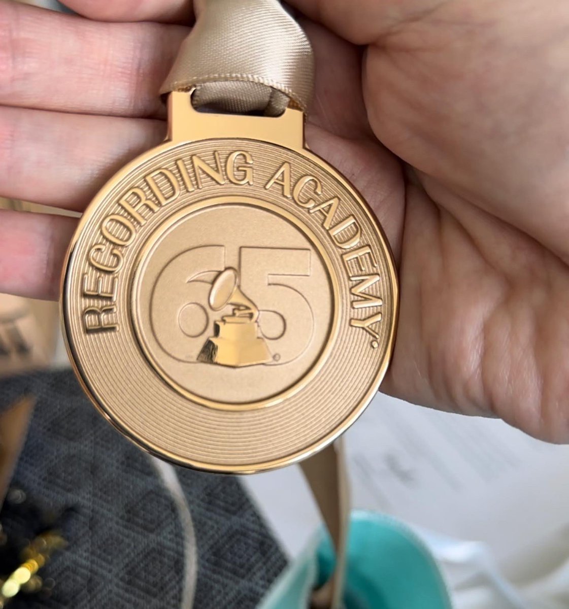 RandyRainbow's tweet image. Look what finally arrived! Thank you @RecordingAcad. #GoodMailDay #GrammyNominee 🩷🎶