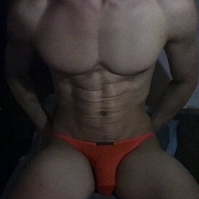 #NewProfilePic (新個人資料照片)