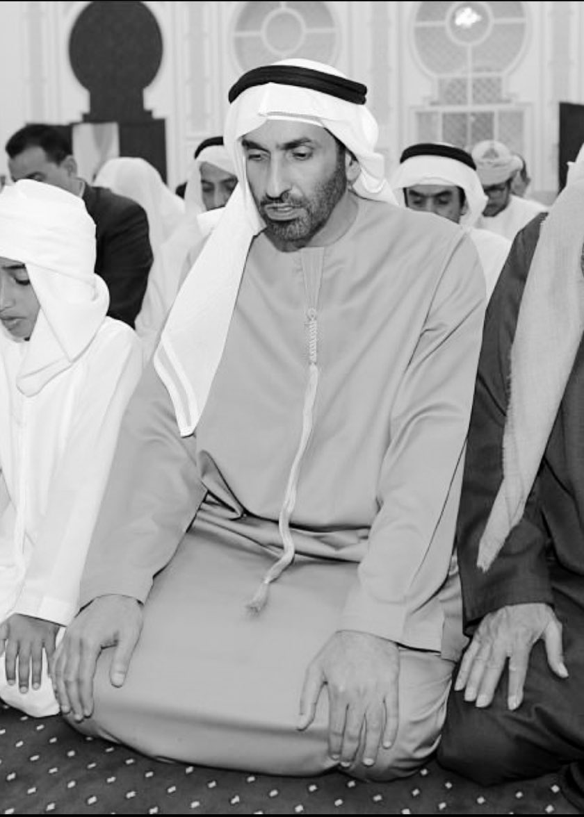 AzizaAlMajid's tweet photo. خالص العزاء وصادق المواساة لصاحب السمو الشيخ محمّد بن زايد رئيس الدوله حفظه الله وآل نهيان الكرام ووطننا الغالي في وفاة الشيخ #سعيد_بن_زايد 
اللهم ارحمه واغفر له وأكرم نزله واجعل مستقره جنات النعيم 
وإنا لله وإنا إليه راجعون https://t.co/wtLQ01Nshk