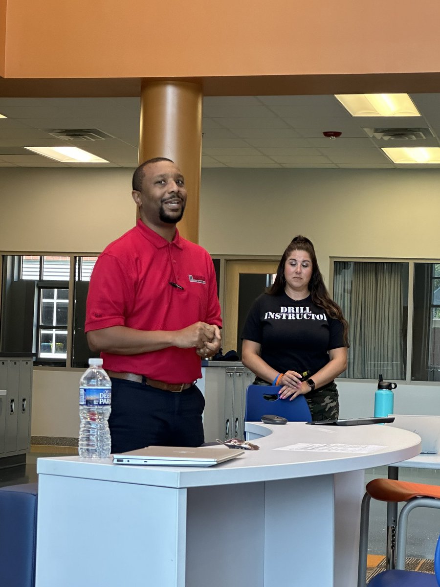 KelGreening's tweet image. Can’t forget to thank @SPS_CTE for dropping his love and wisdom on administrators today. #goldengoose