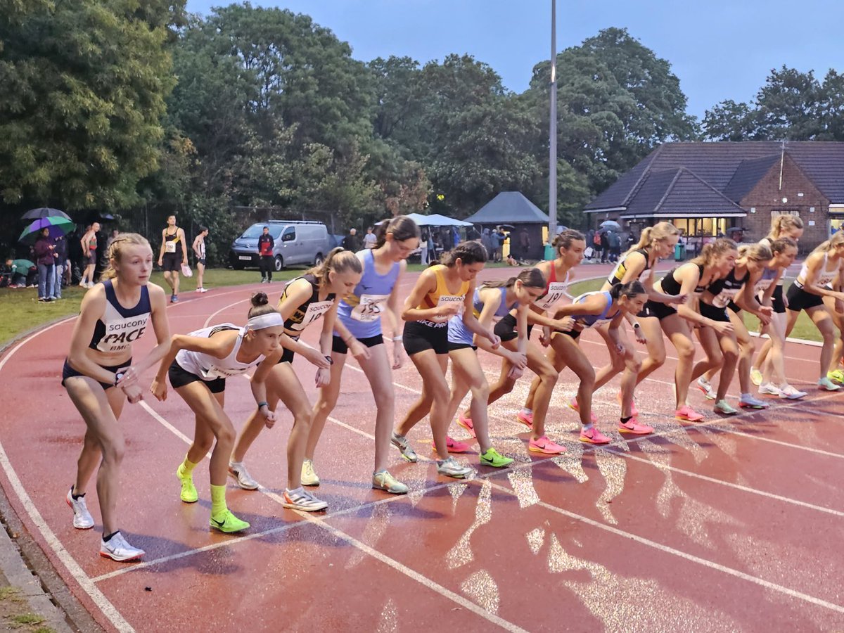 BHSGirlsTrackXC's tweet photo. Another #FastFilly in action this evening @ScoutStorms in 🇬🇧 in good form in her first British Milers Club 1500 A race. Raining and chilly for late July but a chance to race ahead of xc season https://t.co/TolT77EYQb