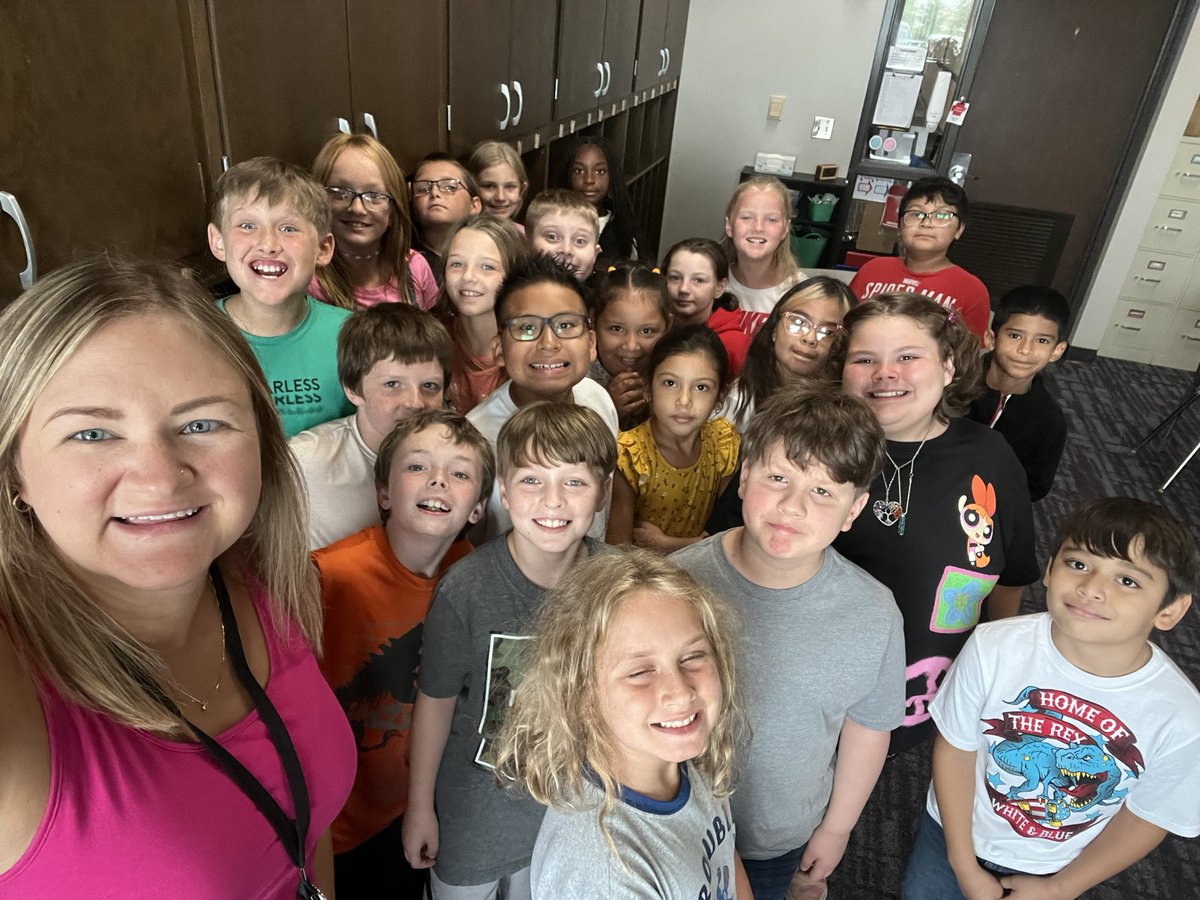 It was a successful first day with the new #room15fam! ❤️