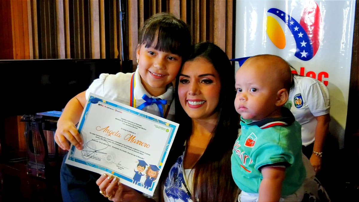 CorpoelecInfo's tweet image. bajo la coordinación de #Asoelec, presidida por la Dra. Stephani Sartori.

#PlanDescontaminaciónDelLago