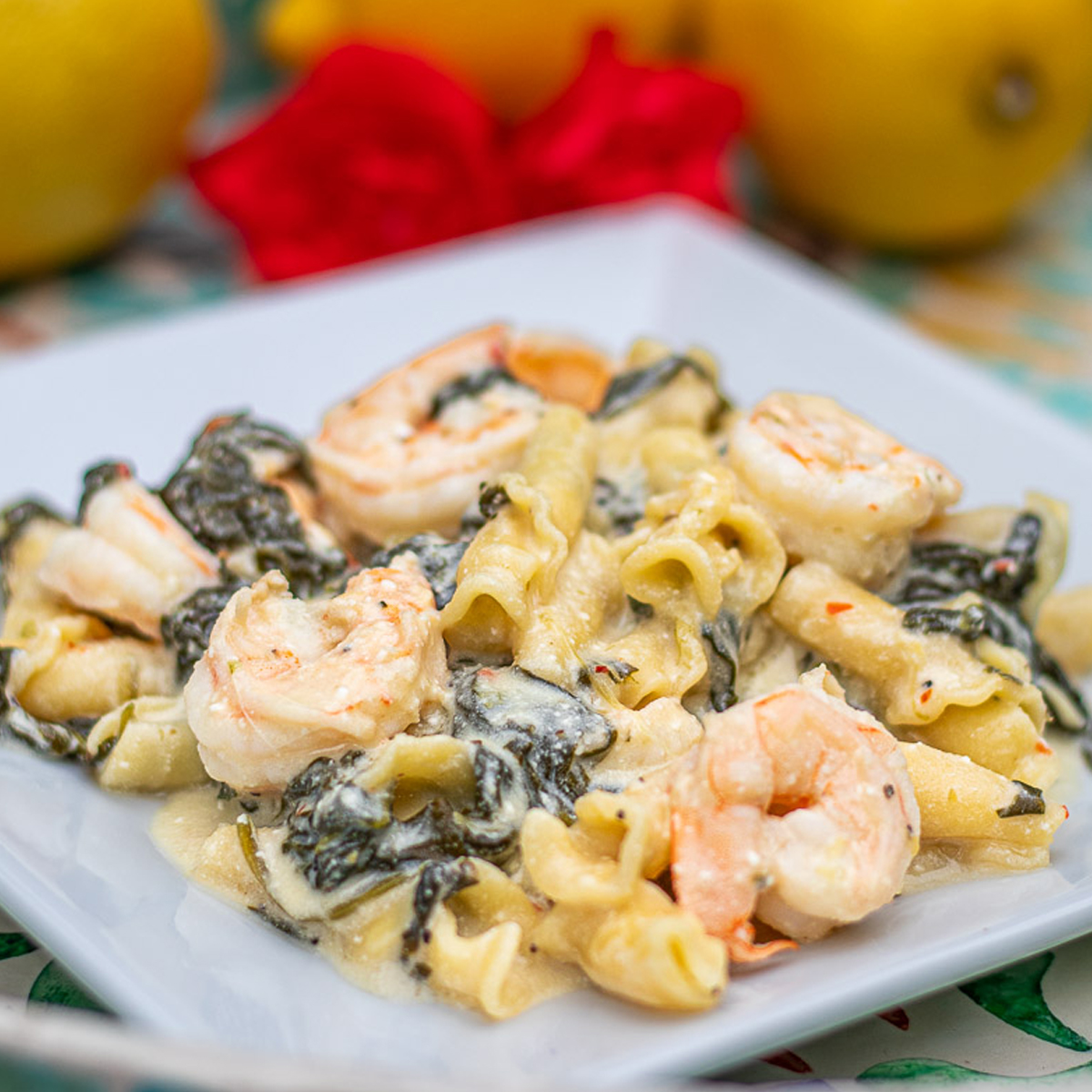 Bellylaughlive's tweet photo. Try this Lemon Pasta recipe with shrimp, spinach, and a creamy lemon sauce. The secret ingredient? Cottage cheese for a light and indulgent sauce. It's a delicious and nutritious summer meal option. #recipes #pasta 

https://t.co/Il8G08fNPw https://t.co/etpjvM620i