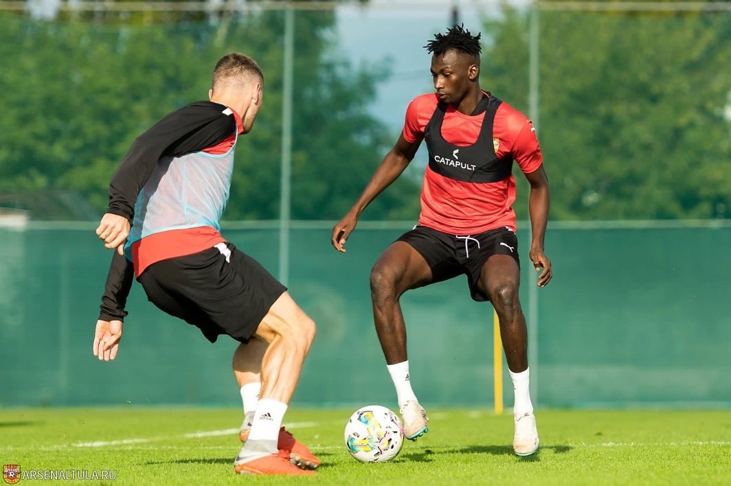 momo_fanye's tweet photo. Training ⚒️

#MomoYimbe https://t.co/p0kR33iVOI