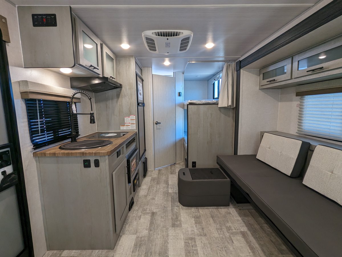 Sun_CityRV's tweet photo. Let me tell you about this Forest River IBEX 19QBH. Once again with the focus of being light weight, this one is perfect for a smaller truck or an SUV to pull. It comes with 1 slide out, a bunk house, and can sleep up to 6 people! #forestriverrv #forestriveribex #campers #rvlife https://t.co/0oq6ibNdEN