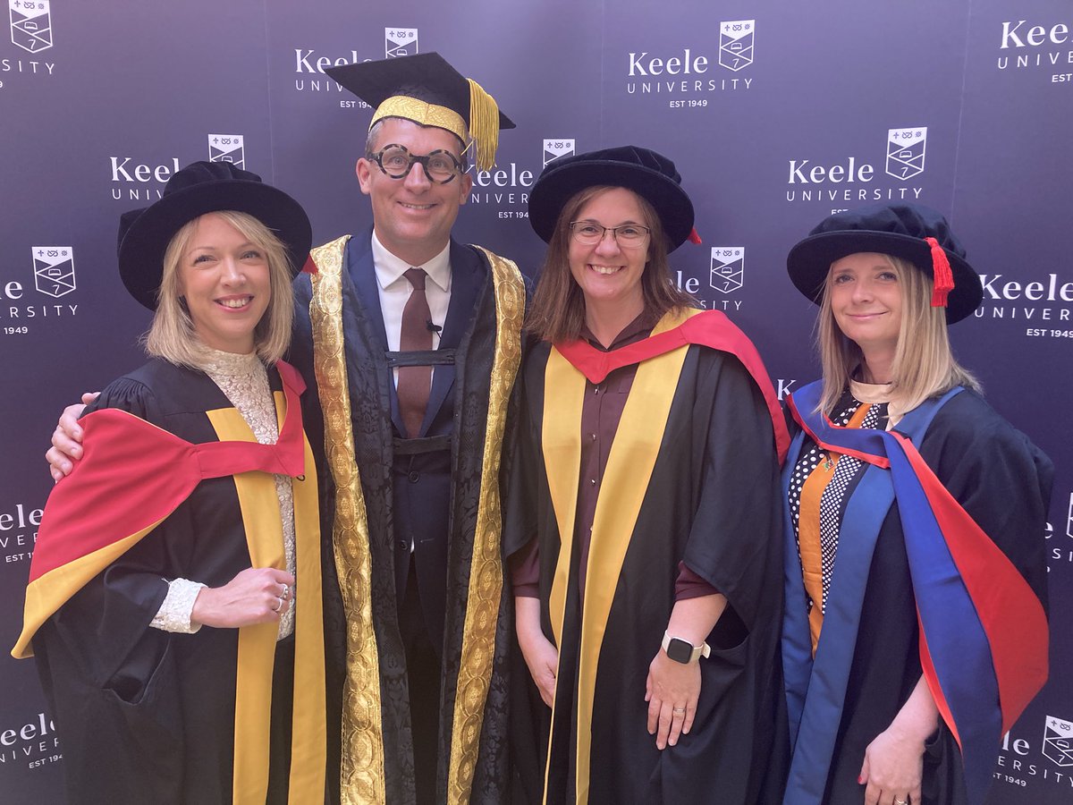 DrCEGriffiths's tweet photo. Always a pleasure to meet @JamesTCobbler and hear him inspire our criminology graduands to go off and be ambitious, do good in the world, and most importantly be kind @KeeleUniversity @keelecrim https://t.co/hbfgXLP0zZ