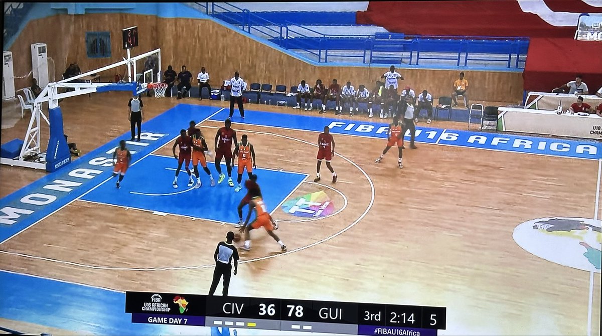 SouleyCamara_'s tweet photo. Waouw ! Franchement, je suis agréablement surpris par jeu et l’adresse de nos U16 du Syli Basket. 

Fin du 3e QT et domination totale de la Guinée 84 à 36 dans ce quart de final contre la Côte d’Ivoire! Bluffant. 

Bravo à la @fgbb_officiel et espérons que les enfants pourront ramener une médaille à l’issue du tournoi. 

#U16AfricanChampionship #FIBAU16 #Syli #SyliNational #FIBAU16AFRICA