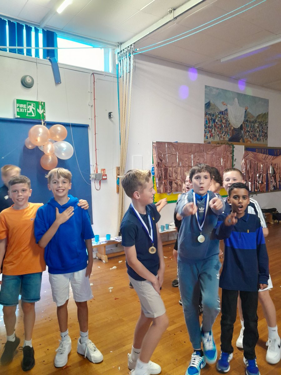 St Leonard's School (@langhostleonard) on Twitter photo 