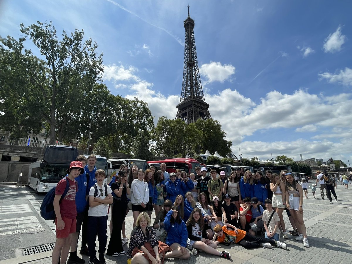 holmfirthhigh's tweet photo. Another fantastic day in Paris 🇫🇷 the afternoon spent viewing Paris landmarks from the Bateau Mouche followed by a visit to Musée D’Orsay to admire the famous art.
#ActivitiesWeek2023 https://t.co/ZZSD6DuMGm
