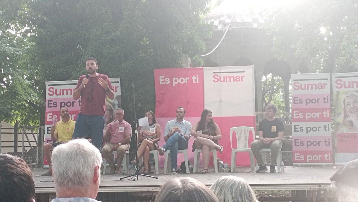 AlvaroPR_'s tweet photo. Escuchando a @Midietacojea defender lo público en el acto de @sumar en Albacete.
#Mivotonocojea https://t.co/MgsmC4V3mg