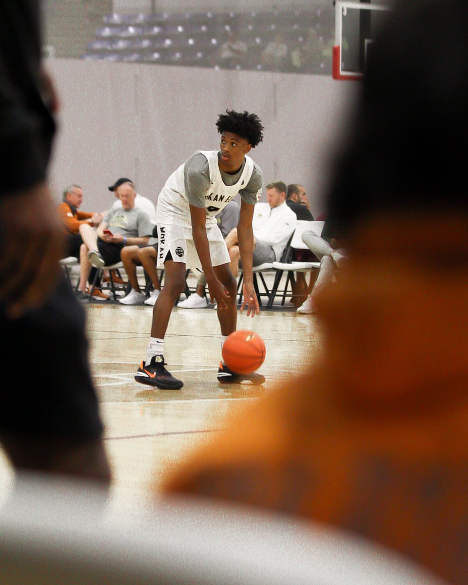 Strick9D's tweet photo. 🏀 🏠 
@HardwoodEvents X @RL_Hoops https://t.co/aa9ZllM5Gj