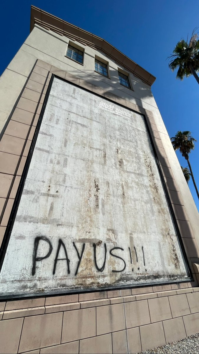 Warner Bros starting to look like a John Carpenter movie out here. #SAGAFTRA #wgastrong