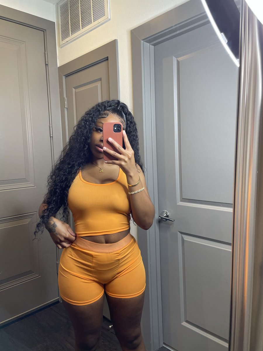 kiannapov's tweet photo. Y’all shop @dollzcloset on ig 💕 https://t.co/IGWiMdrN94