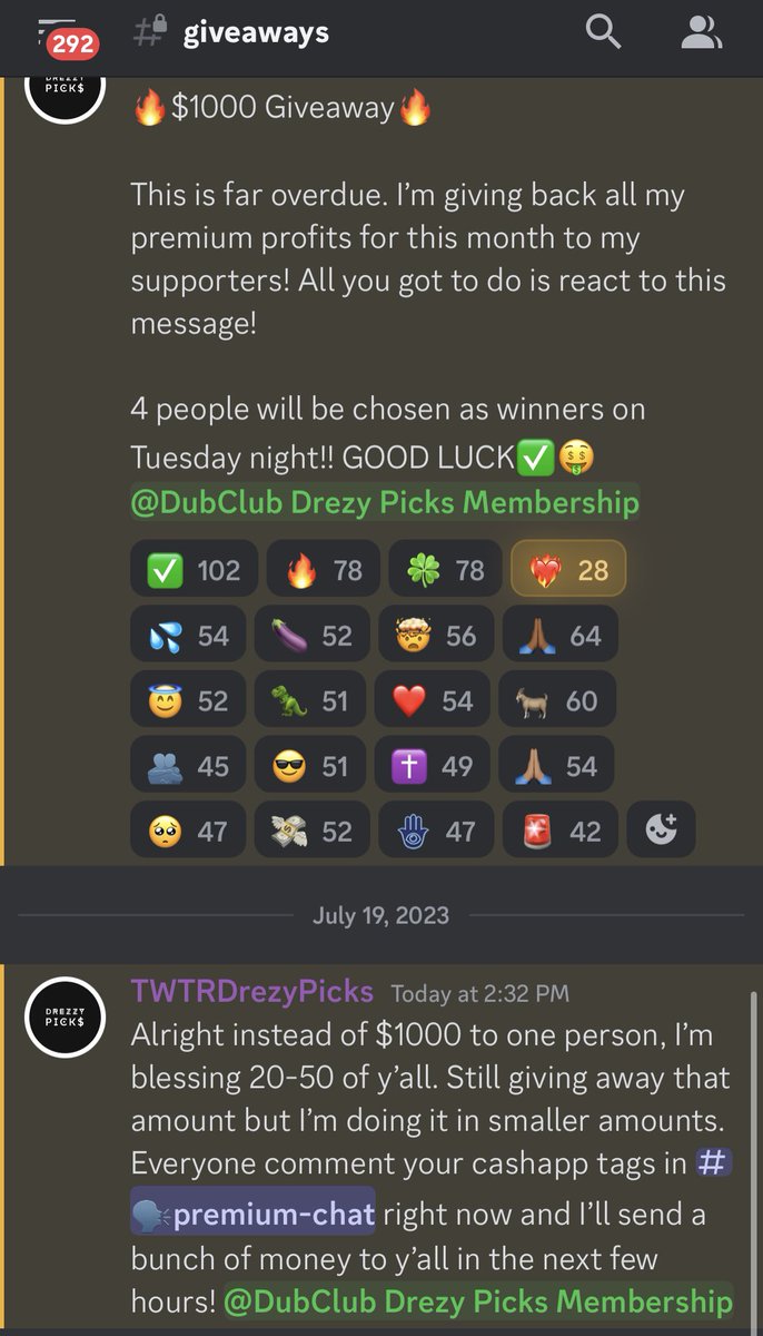 DrezyPlays's tweet image. Blessing my entire community with $$$. Join up right now and probably make your money back with 10 seconds haha #giveaway #checkmybio