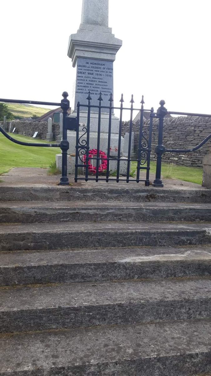 DanteNDigitalis's tweet photo. 7.56 miles clocked today. (38kg - carrying extra water &amp; biccies (#HobNobs))

104.56/150 miles!

Please #RT #Like #Donate

Official link to fundraiser in bio

#WeightedWalk #HelpForHeroes #MentalHealthAwareness https://t.co/i8QI9vWxyY
