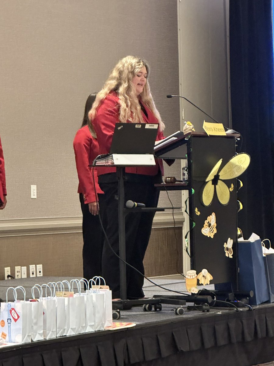 fcclagc's tweet photo. Gate City member Emilee Kendrick has been superbusy this week assisting the VATFACS Board of Directors with their annual teachers institute! We are so proud. https://t.co/syrEYrsZoe