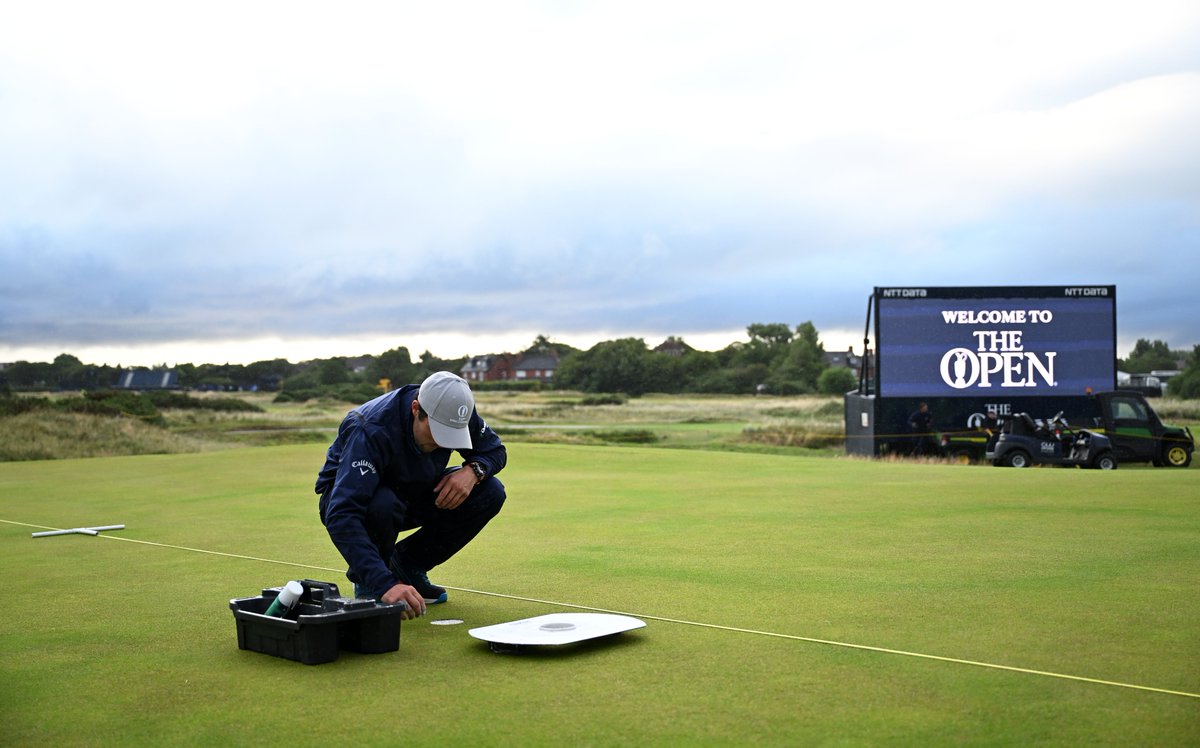 TheOpen's tweet photo. The finishing touches.

@RLGCHoylake https://t.co/aLjeHTO77b