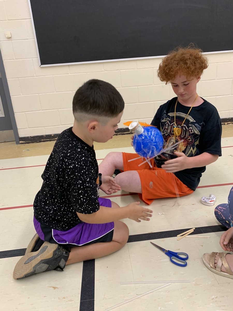 rdsbcodesummer1's tweet photo. Today Let's Talk Science, an outreach group from Cambrian College, came to visit the Adamsdale site!  We did three fun experiments with their guidance.  Students had fun while learning more about science! https://t.co/vHtmDBumOY