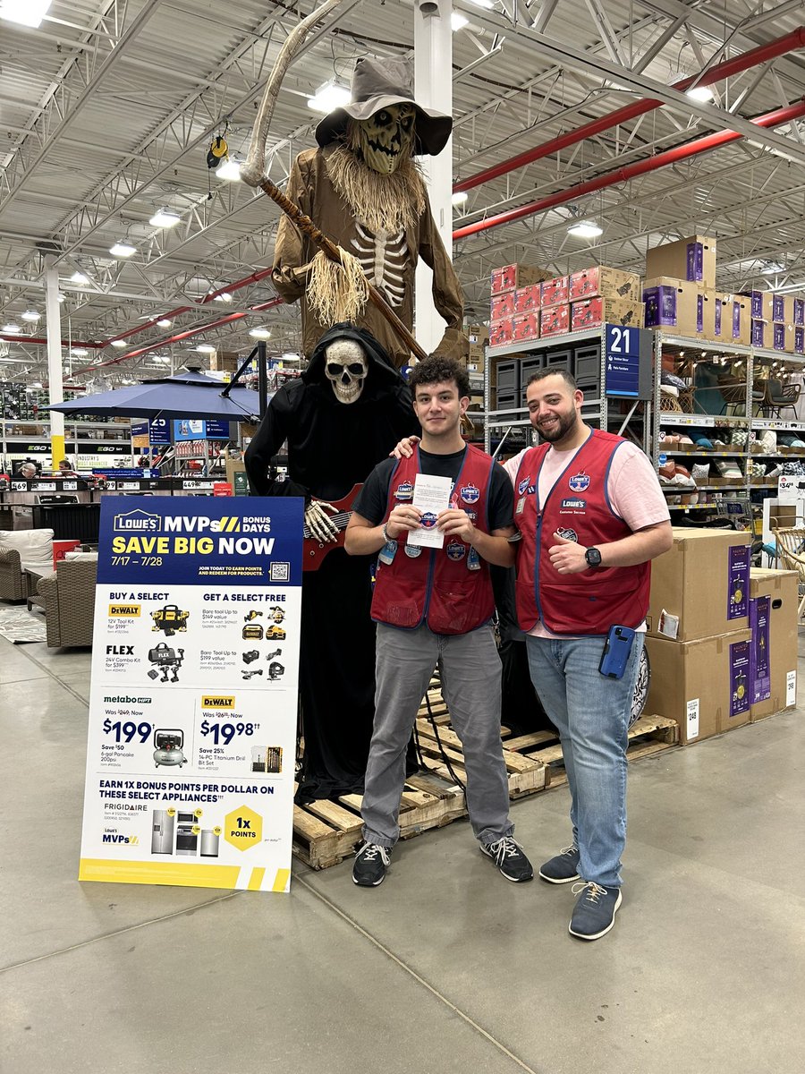 Andrew Tadrous (@andrewtadrous14) on Twitter photo Look at this PRO credit Rockstar!! Michael head cashier on fire with 7 PRO apps!! Thank you Mike for all you do to help the PRO business!! <a href="/SamCharles07/">Sam Charles</a> <a href="/GeorgeArias_HR/">George Arias</a> <a href="/IsolanoLora/">Lora</a> <a href="/RonnieDamon6/">Ronnie Damon</a> <a href="/rosiepals314/">Rose Medina</a> <a href="/MichaelSpungin/">michael spungin</a> Look at this PRO credit Rockstar!! Michael head cashier on fire with 7 PRO apps!! Thank you Mike for all you do to help the PRO business!! <a href="/SamCharles07/">Sam Charles</a> <a href="/GeorgeArias_HR/">George Arias</a> <a href="/IsolanoLora/">Lora</a> <a href="/RonnieDamon6/">Ronnie Damon</a> <a href="/rosiepals314/">Rose Medina</a> <a href="/MichaelSpungin/">michael spungin</a>