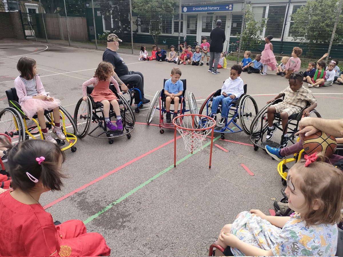 Such an amazing day at our international festival today! Starting with wheelchair basketball! 🏀 @Grazebrook_Pri