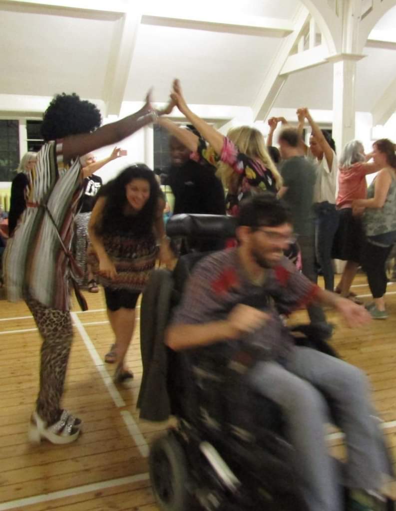 ThousandFor1000's tweet photo. Do you remember our last ceilidh in 2019? Well, in just over a week we're dusting off our dancing shoes for laughter, merriment, cake and lovely people - in spite of it all. Make sure you've got your tickets: https://t.co/f6NNys1CUP
#t4ceilidh https://t.co/cP0Kx8NVNw