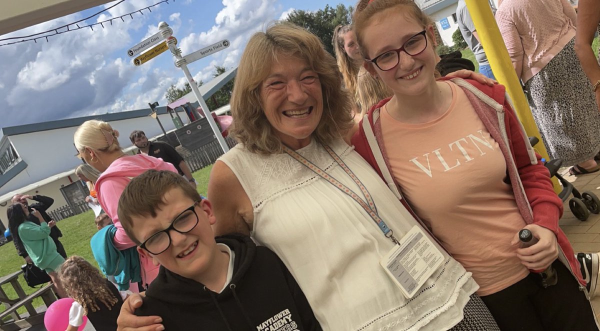 Thank you so much for everything you’ve done with F and M is definitely grateful hopefully u will look after S aswell. Such a lovely caring role model for the children thank you 😊 <a href="/helentaylorMCA/">Helen Taylor</a> <a href="/Mayflower_MCA/">Mayflower Academy</a>