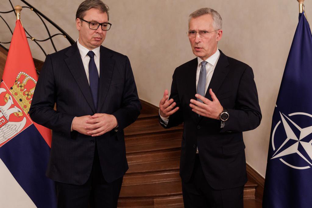 Jens Stoltenberg (@jensstoltenberg) on Twitter photo Good to meet <a href="/predsednikrs/">Александар Вучић</a> to discuss the recent violence in northern Kosovo, which left 93 <a href="/NATO_KFOR/">NATO Kosovo Force - KFOR</a> troops injured. #NATO has deployed extra troops & implements its #UN mandate impartially. Pristina & Belgrade must prevent escalation & engage in the #EU-facilitated dialogue. Good to meet <a href="/predsednikrs/">Александар Вучић</a> to discuss the recent violence in northern Kosovo, which left 93 <a href="/NATO_KFOR/">NATO Kosovo Force - KFOR</a> troops injured. #NATO has deployed extra troops & implements its #UN mandate impartially. Pristina & Belgrade must prevent escalation & engage in the #EU-facilitated dialogue.