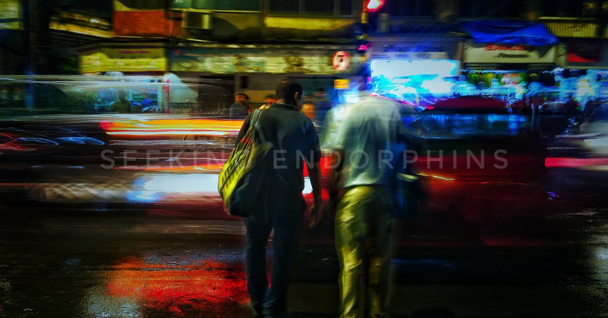 SEENDOCIN's tweet photo. No matter what weather, day or month, Mumbai, a city that just doesn't give up!
#Mumbairains #Mumbai https://t.co/xtVxY9o9nB