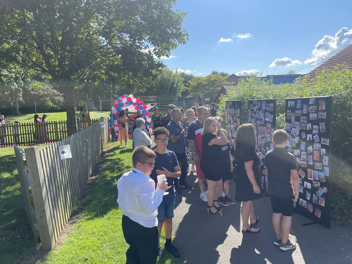 GrampianPrimary's tweet photo. GPA Class of 2023 tonight we celebrate you 👩🏿‍🎓👨🏼‍🎓🧑🏻‍🎓 #graduation #ClassOf2023 #endofanera https://t.co/HPaTIvN969