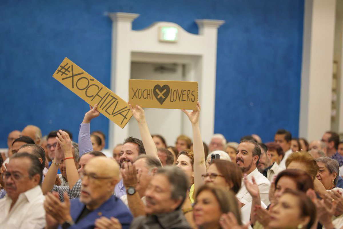 XochitlGalvez's tweet image. La superación personal es complicada porque no todos tenemos las mismas oportunidades. Echarle ganas no es suficiente.

El gobierno está obligado a emparejar el piso.

📍 #Cuernavaca, Morelos

#MéxicoMereceMás
#XóchitlVa

frenteampliopormexico.org.mx/RegistroUniver…