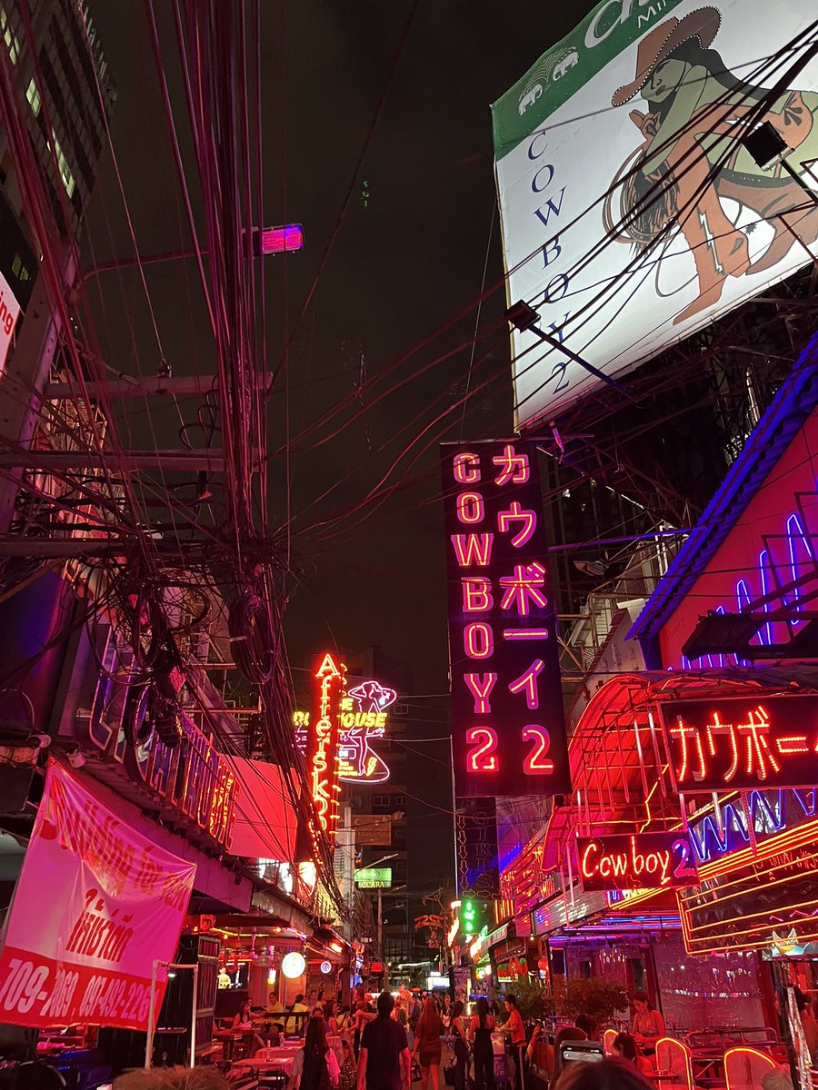 ChinaWhaleETH's tweet image. Let’s chill , #cawboy 给一些亏钱的兄弟们一些建言，在一级市场里很容易价值观偏差，现实中几百块花起来畏畏缩缩，区块链中几e几e的梭哈，如果有这类的症状：建议你们先脱离加密赌场几天，让自己出去踏踏充电，戒掉自己的一些赌瘾在重新踏入，我认为心理的状态会达到更好的状态。