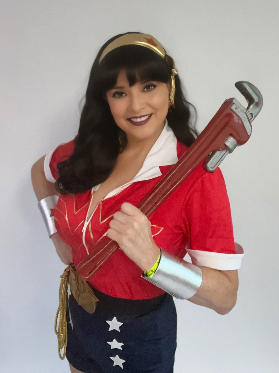 a2miwonderwoman's tweet photo. Happy #WonderWomanWednesday! Now let’s get to work! ❤️🌟💙
#bombshellwonderwoman #bombshellwonderwomancosplay #dcbombshells #dcbombshellscosplay #dcbombshell #wonderwoman #wonderwomancosplay #dccomics #dccosplay #dccomicscosplay #cosplay #cosplayer #a2wonderwoman #a2miwonderwoman https://t.co/KhVkzdLkxz