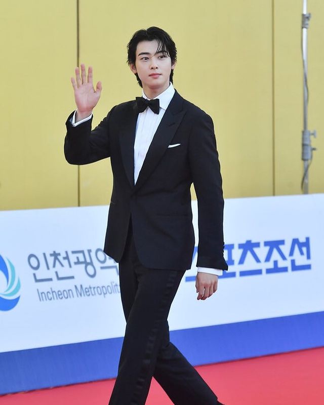 CHA EUNWOO 차은우 INTERNATIONAL tweet media
