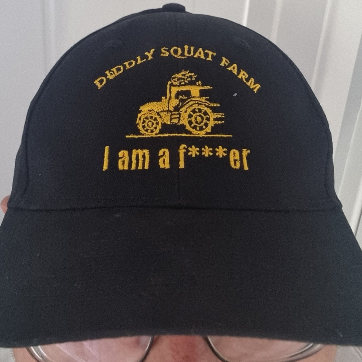 Loved the trip to #DiddlySquatFarm from the weekend there. Got myself a Hawkstone IPA, that was probably the best IPA I had in very long time. Gutted not to see Jeremy Clarkson there. Got myself a new hat too!