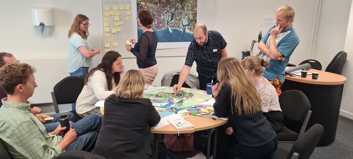AndyVDSOlivier's tweet image. A very full day of #participatorymapping with a wide range of #stakeholders here in #Portsmouth today as part of @SeaTheValue. Thank you to all the attendees and facilitators