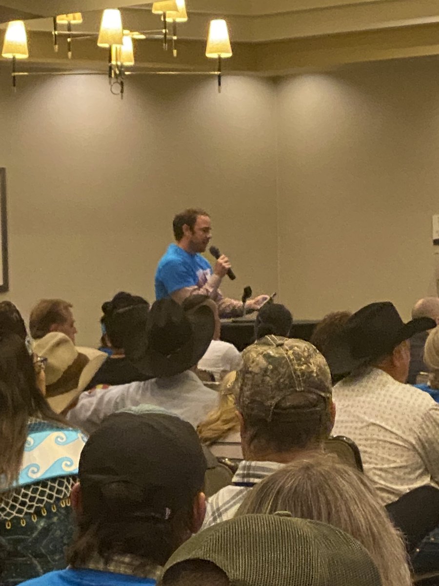 Morning run in Arizona after inspiring day listening to tribal leaders call for creating the Baaj Nwaavjo I’tah Kukveni Grand Canyon National Monument to protect the area from uranium mining. I was proud to speak in support of tribal partners on behalf of <a href="/Earthjustice/">Earthjustice</a>