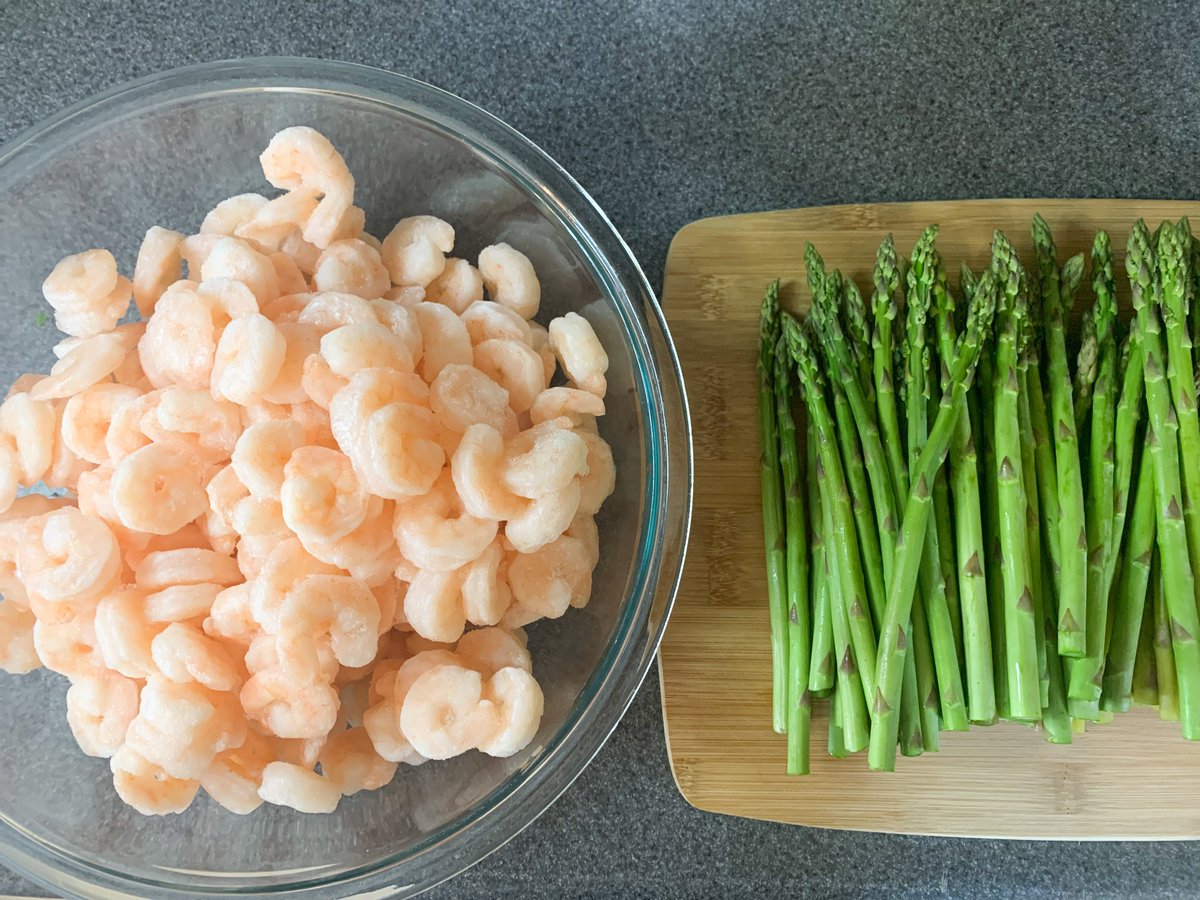AlltheFoodVibes's tweet photo. all_foodvibes Here is the recipe for the shrimp and asparagus foil packs from last week! #foilpacks #recipes #shrimp #foodvibes https://t.co/YTTbpi90fP https://t.co/XFdXmsTOdQ