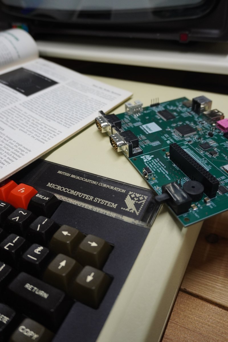 Heber_Limited's tweet photo. Heber brings you the #Agon #Console8 in close collaboration with the original designer of the Agon platform, @AtticThe. For those who want learn/revisit coding and programming, like in the 80's but faster! It's never too late with Console8! https://t.co/7EngdiDWny