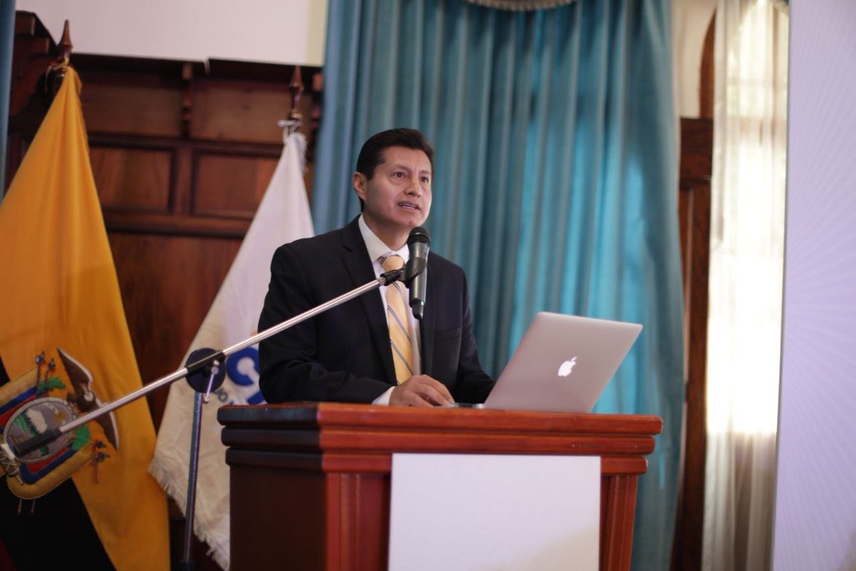 cnegobec's tweet image. #ConversatorioVotoTelemático 🌐 | #StalinCardona, funcionario electoral, destaca que el #VotoTelemáticoEnElExterior cumple con los principios democráticos, es universal y está a disposición de los compatriotas empadronados en el exterior. 🗳️