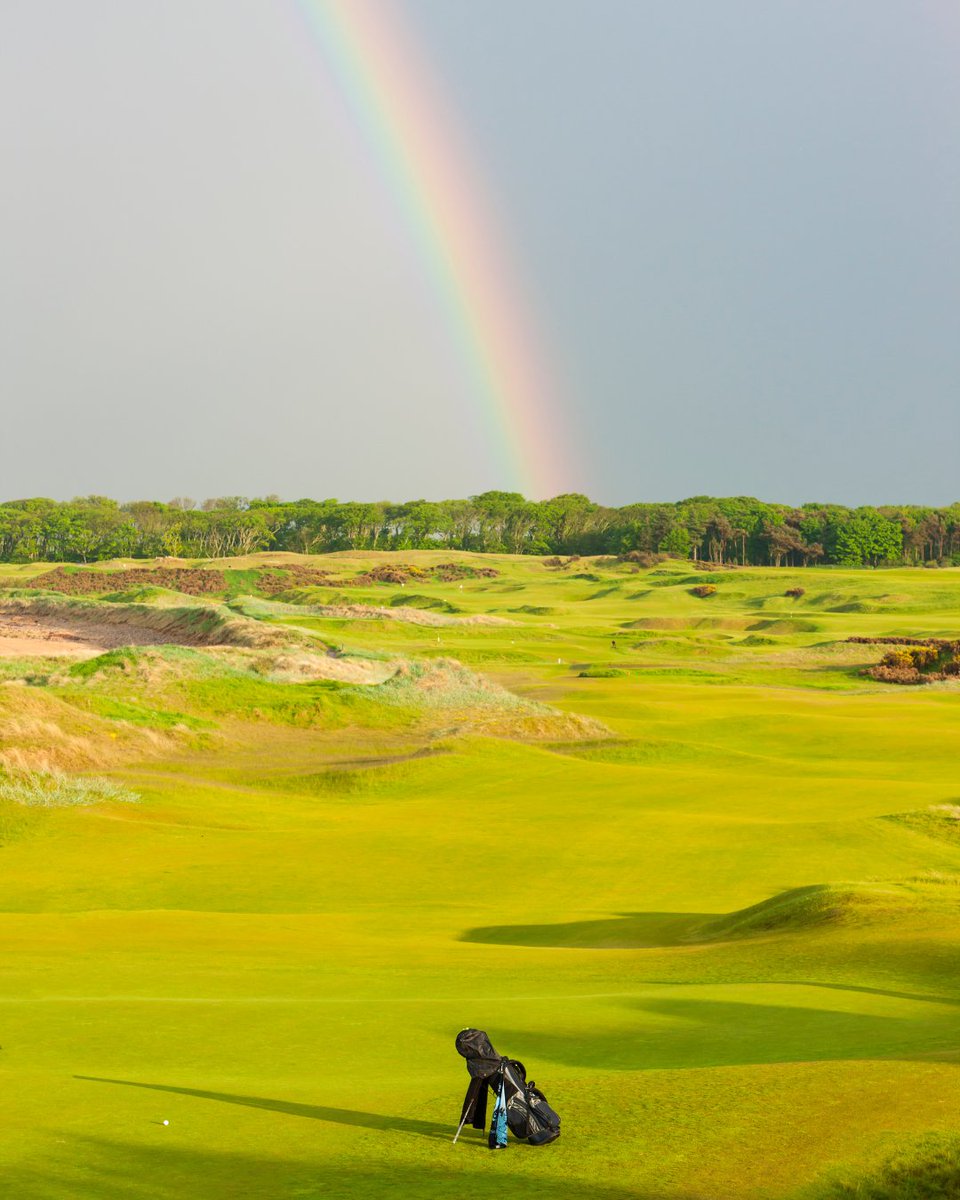 We never knew a rainbow 🌈 could make St. Andrews golf course look even more beautiful - but it does! 

#ArdgowanAdventures