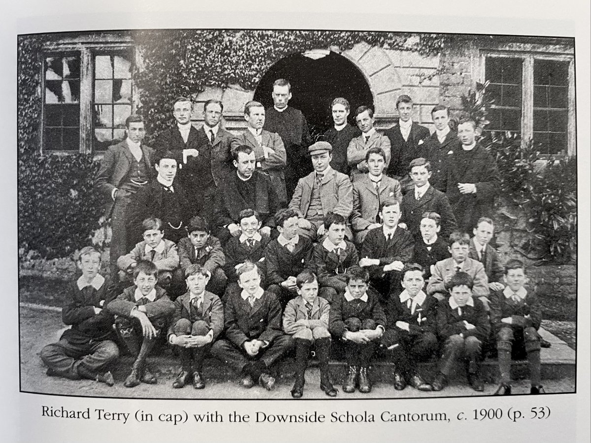 oldgregorians's tweet photo. We're going back in time a couple of
decades now...
Were any of you part of the Downside Schola
Cantorum? 🎶
Let us know in the comments, and share your
memories with us and other OGs

#oldgregorians #downsidealumni #downsideschool https://t.co/cIw03DCOSQ