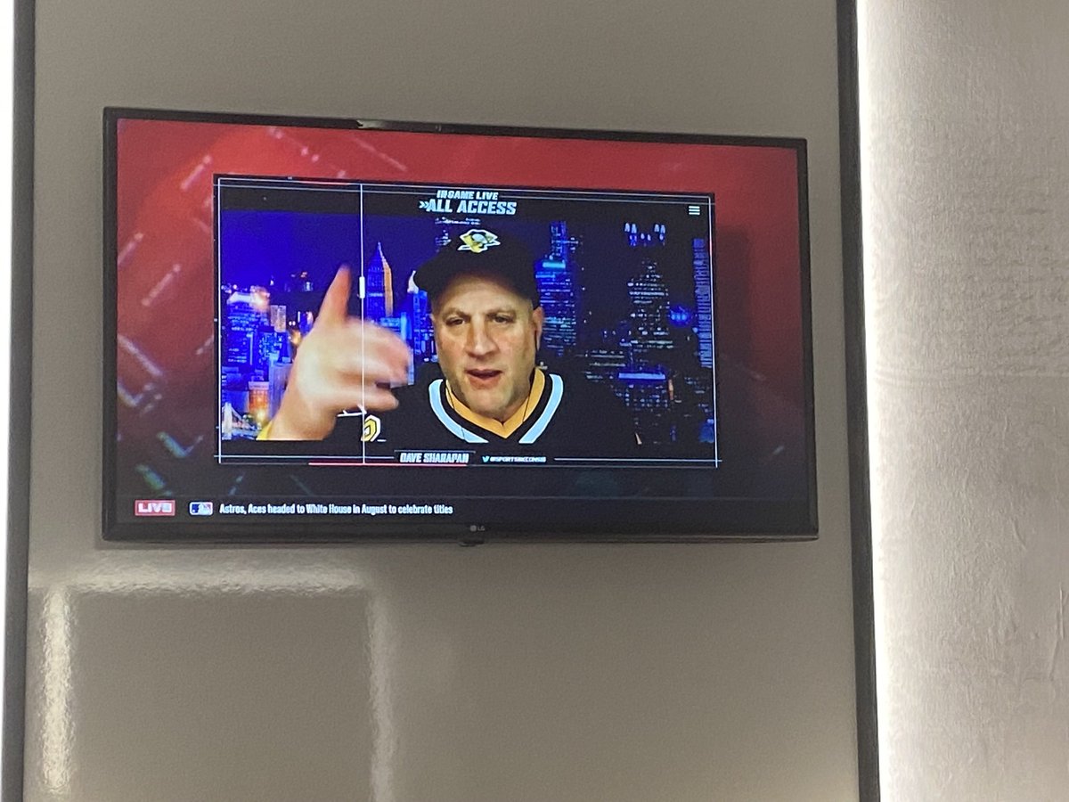 So I get in my hotel room in Rome near end of 20th wedding anniversary vacay. Turn on TV and look who pops up. None other than the ⁦⁦<a href="/SportsbkConsig/">Sportsbook Consigliere</a>⁩

You’re a global sensation my brotha!