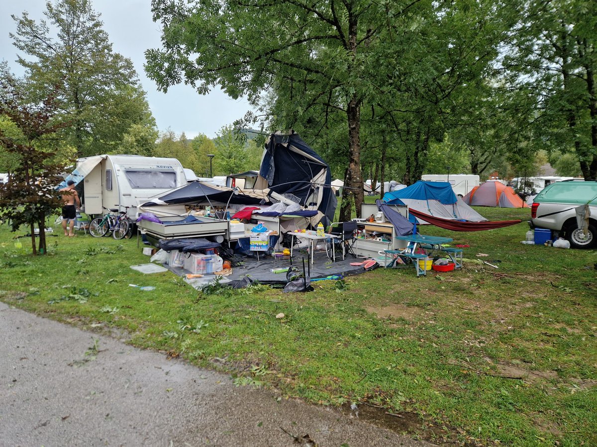 Rovaro's tweet photo. @Alpenweerman Dit hield flink huis in Bohinj en Bled, een aantal vakanties goed verpest helaas. https://t.co/jKPXzvne7H