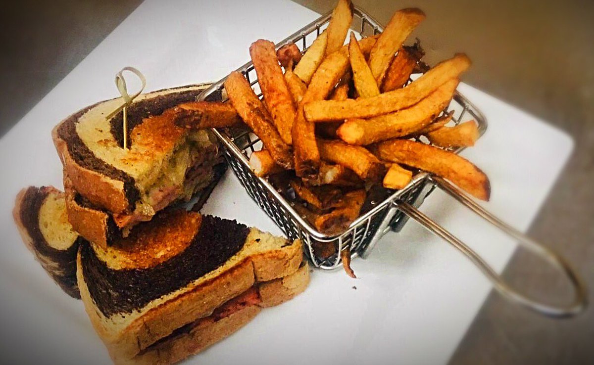Our lunch special today is a Ham and Swiss cheese sandwich with Honey dill Dijon aïoli and caramelized onion.
Soup of the day is potato bacon. #portpubandbistro #summervibes☀️