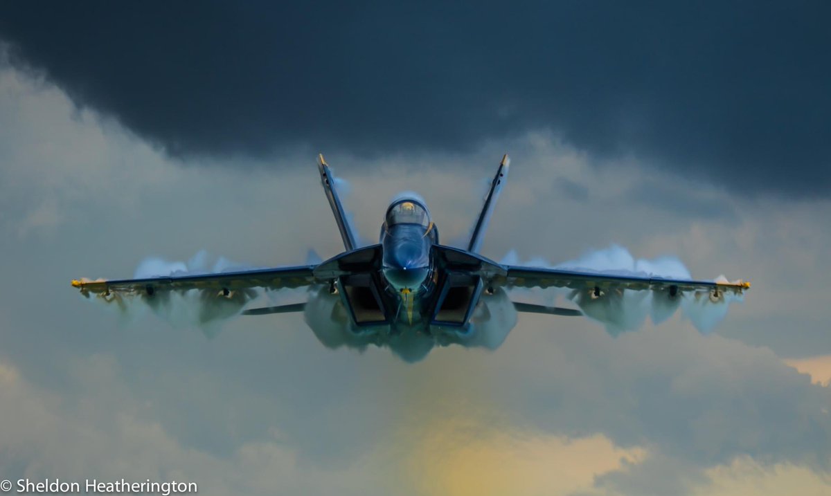 Epiphoneplayer's tweet photo. The Blue Angels sneak pass over Pensacola Beach. https://t.co/pmw20VlPBQ