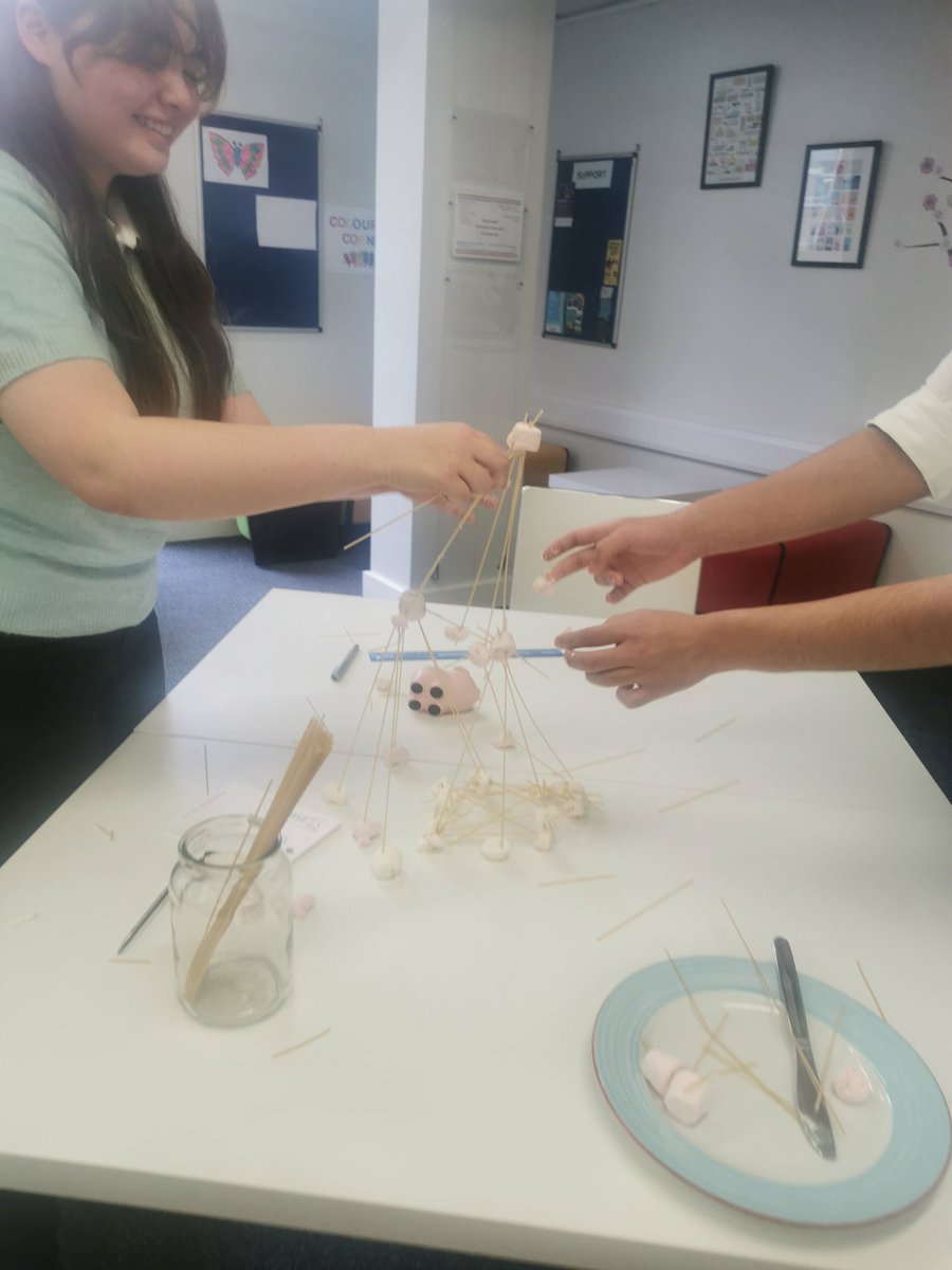 Today we have been joined by students from Hymers. They have had a great day with us learning all about employability and team work with. Well done team you have inspired a future doctor and  solicitor#Hull <a href="/hull_hub/">Hull CC Employment Hub</a> #employment