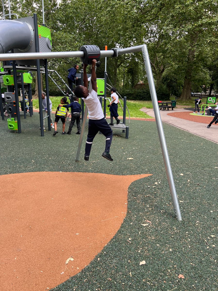 lambeth_council's tweet photo. 📣Exciting News! 🎉The wait is over!☺ 
The refurbished children's play area🤸‍♂️at Kennington Park is now OPEN🎈

Come and explore the new play equipment🤸‍♂️☺in this fantastic community space. 
 
@RezinaChowdhury
@CllrAnyanwu
@SmartPlayground
@KenParkFriends https://t.co/q3CuZ5ldlQ