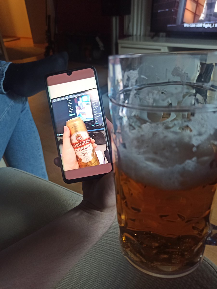 Multtari's tweet photo. @beeKys_ @TamamoIsLove Thursday🍺 https://t.co/JGBaXV1Bqu